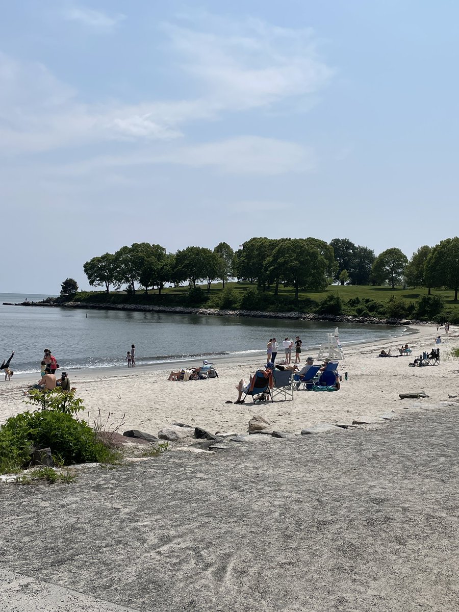 KarenCordaway's tweet photo. Snuck in a little day trip. Can’t believe I’ve never visited Niantic, CT before. Cute area. #newengland #ctbucketlist #roadtrip #daytrip #travel https://t.co/wkbNfosfiM