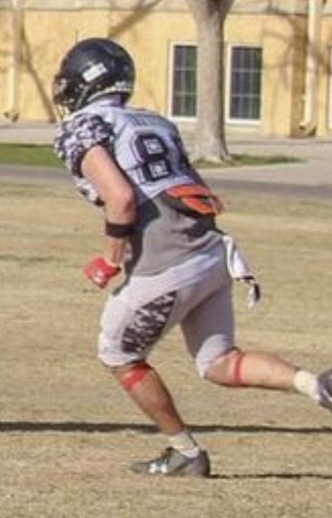 Kellen Troyer
6’4 230 Tight End/Wide Receiver
4.0 GPA Full Qualifier
4 for 4 Spring Highlights
hudl.com/v/2L1n53