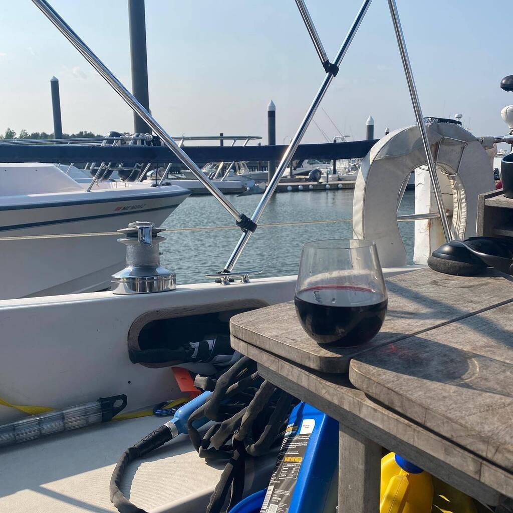 eLearningChris's tweet image. Safe and sound in South Portland Maine.  Tied to the dock for the next three weeks.  Figured we’re settled enough for a glass of wine and a rest. 

It was just a couple hours from Cliff Island to the marina.  Then a pump out and we moved to our slip.  The pump out was import…