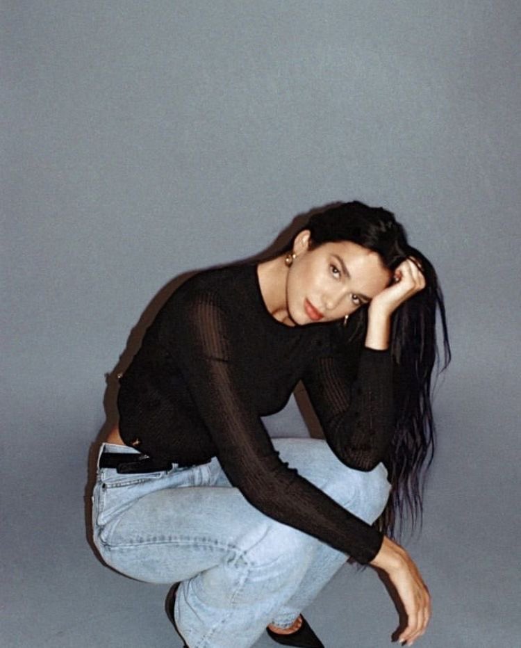 factsxdua's tweet photo. Lipa!🖤 https://t.co/wOlzgS4q1p