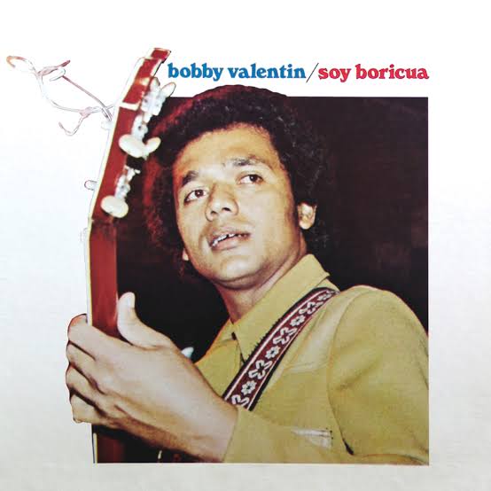KikeBravoPrado's tweet photo. Al aire el LP "Soy Boricua" de Bobby Valentín, con la voz de Marvin Santiago, desempolvamos temas, vienen "Alacrán (tumbando caña)," Muero en tu tierra", "La rumba te espera" y "Te vas a arrepentir" Solo en #MaestraVida #Edicion100 en los 91.9FM de @PBO_Radio https://t.co/LRvRQHEPty