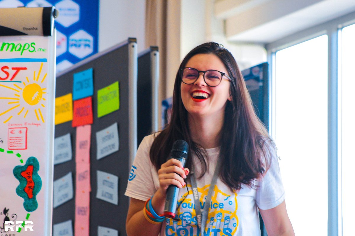 ymcabaiamare's tweet photo. 🌟 Fun facts about our Vice-President @andreealroxana in the #MultiversX community! ✨

🔸She joined the network in the $ERD days 🚀
🔸She's engaged to the amazing @offheadharry 💍
🔸She's a big cheese lover! 🧀

Give her a warm shoutout and share some cheesy love in the comments https://t.co/A4k3VbetbI
