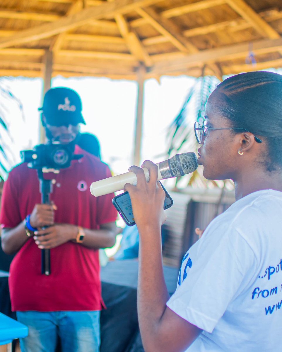 SeyiJesuton's tweet image. ☺️A BIG Thank you once again to our sponsors @OHWAKE @kidsbeachgarden @u_recycle and our partner @fabenigeria 💚for helping us curate a very memorable experience through the Sip, Paint and Plant event