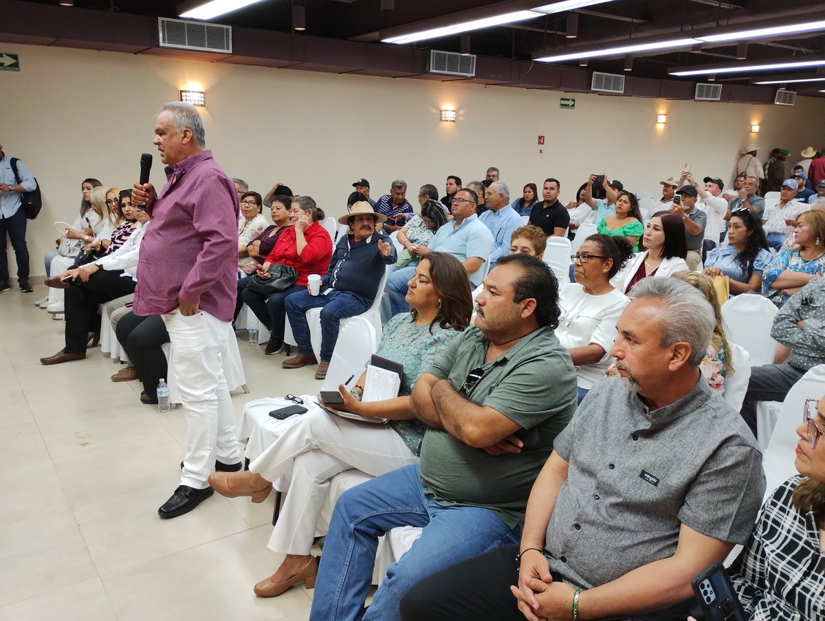 Rebeca_SilvaG's tweet photo. Asistimos al Foro de Pesca y Acuacultura organizado por el Dip. @DipBernardoRios de la LXV Legislatura de la @Mx_Diputados contando con la presencia de la Presidenta de la Comisión de Pesca, la Dip Ma. Del Carmen Bautista Peláez. 
(1/2) https://t.co/1NbTbXpCOO