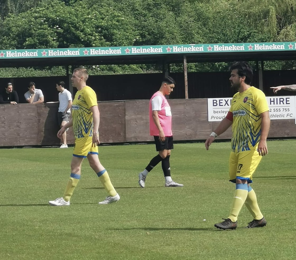 Peter Lindsey tweet media