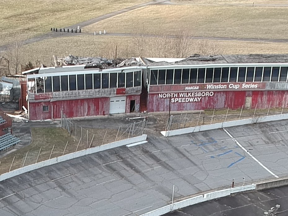 TheKBshow's tweet photo. Here is what @NWBSpeedway looked like in January of 2019. Would never have imagined the #allstarrace being there 4 yrs later. https://t.co/f5V1FHWCdM