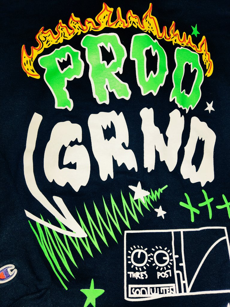 New fav hoodie 😌🔥 <a href="/Producergrind/">ProducerGrind</a>