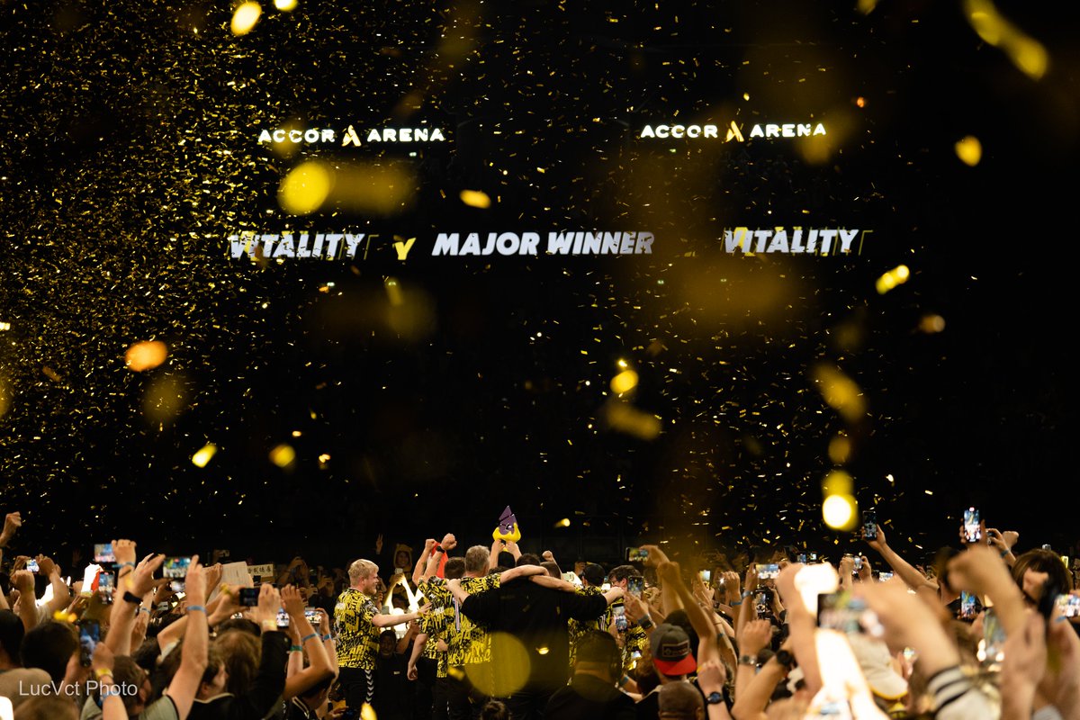 LucvctPhoto's tweet photo. And your last CS:GO Major Champions AAAAARE @TeamVitality ! #BLASTTVMajor 🇫🇷 https://t.co/nuoB3lYAXa