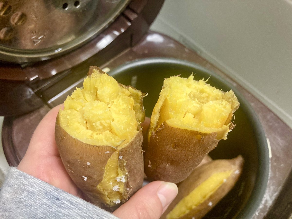 kyon_chourishi's tweet photo. 5つ以上あてはまる人は「マグネシウム」足りてないかも
・食欲わかない
・力わかない
・疲れとれない
・足つりやすい
・吐きけする
・手足しびれる
・寝つけない
・鬱っぽい
気になる人は「海藻類・ナッツ・ごま・そば・ほうれん草・バナナ・さつま芋・納豆・豆腐」を食べてね。不足する原因は...↓ https://t.co/6UpkhJTrxZ