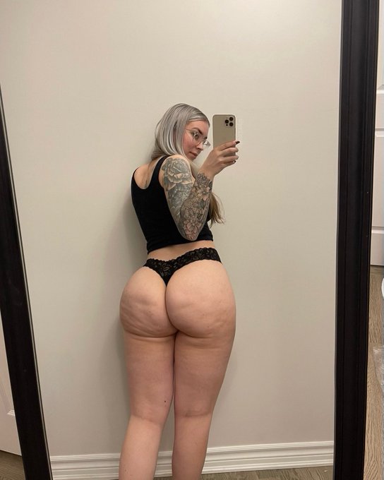 I wanna be your fav 🥹 https://t.co/4d9Tpdoehl