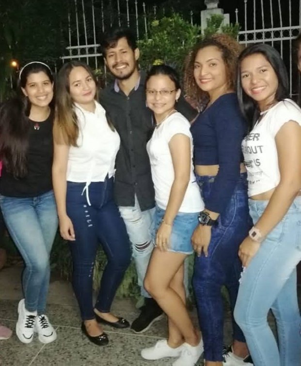 Elenzay_LG's tweet photo. Amigo, hermano, entrenador, buen hijo , responsable, humano y con una vida por delante #JusticiaParaAndy señor fiscal @TarekWiliamSaab exigimos revisión del caso de Andy José Muñoz, quien perdió la vida en el estado Apure por la negligencia de un conductor en estado de ebriedad. https://t.co/cgTvFRAt0s