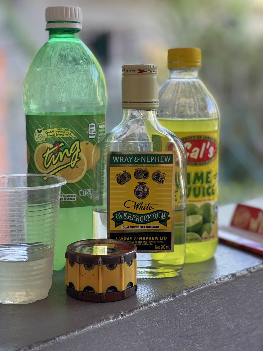 docfunfun's tweet image. How I be chillin.☺️☺️☺️