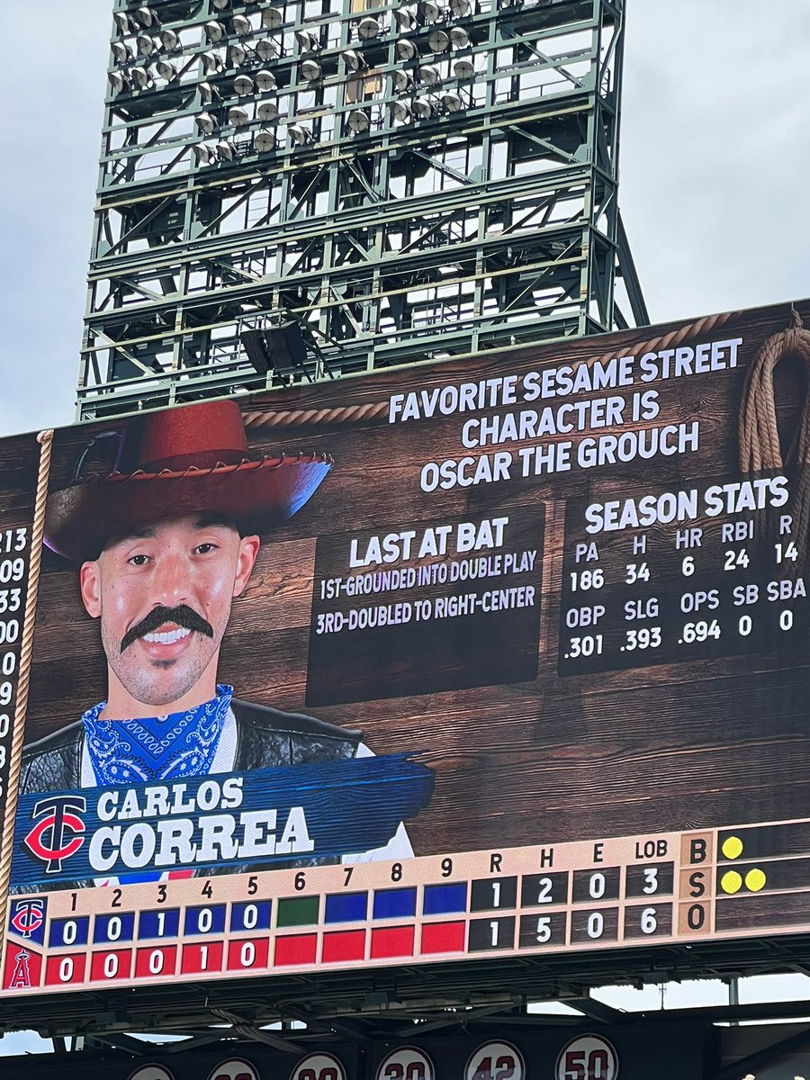 noflexivan_'s tweet photo. @JomboyMedia angels vs twins https://t.co/y4EqAEHv4Q
