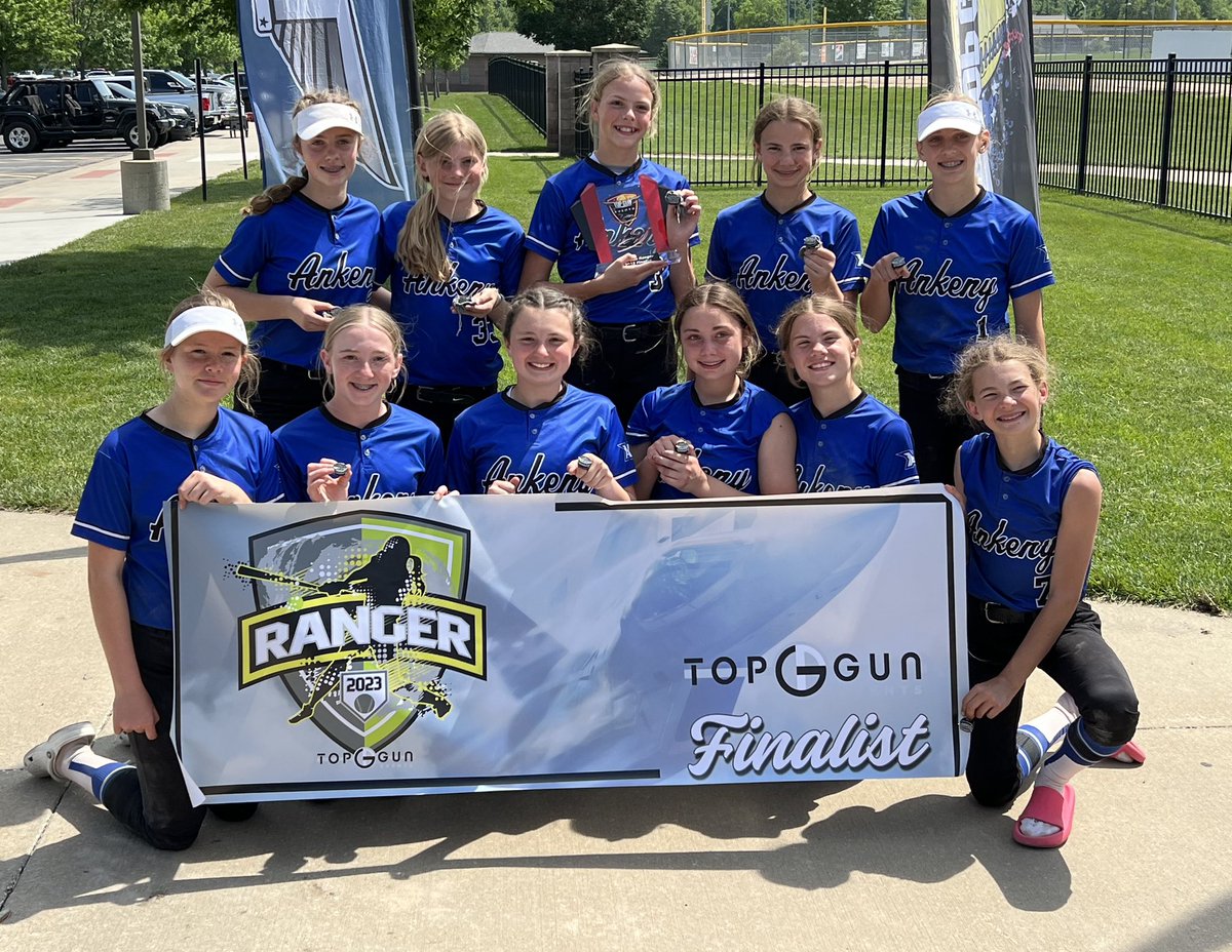 🥎Ankeny Xtreme 12U Black🥎
Runner Up at a Top Gun Tournament playing against some of top clubs in the Midwest! 
Way to go!!