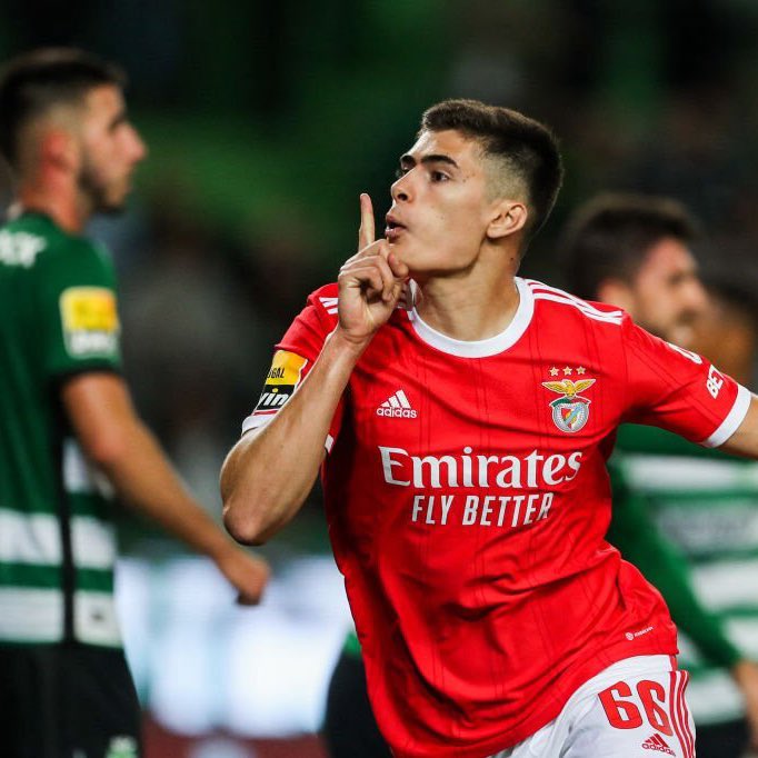 Estes dois são Benfica da cabeça aos pés ❤️
