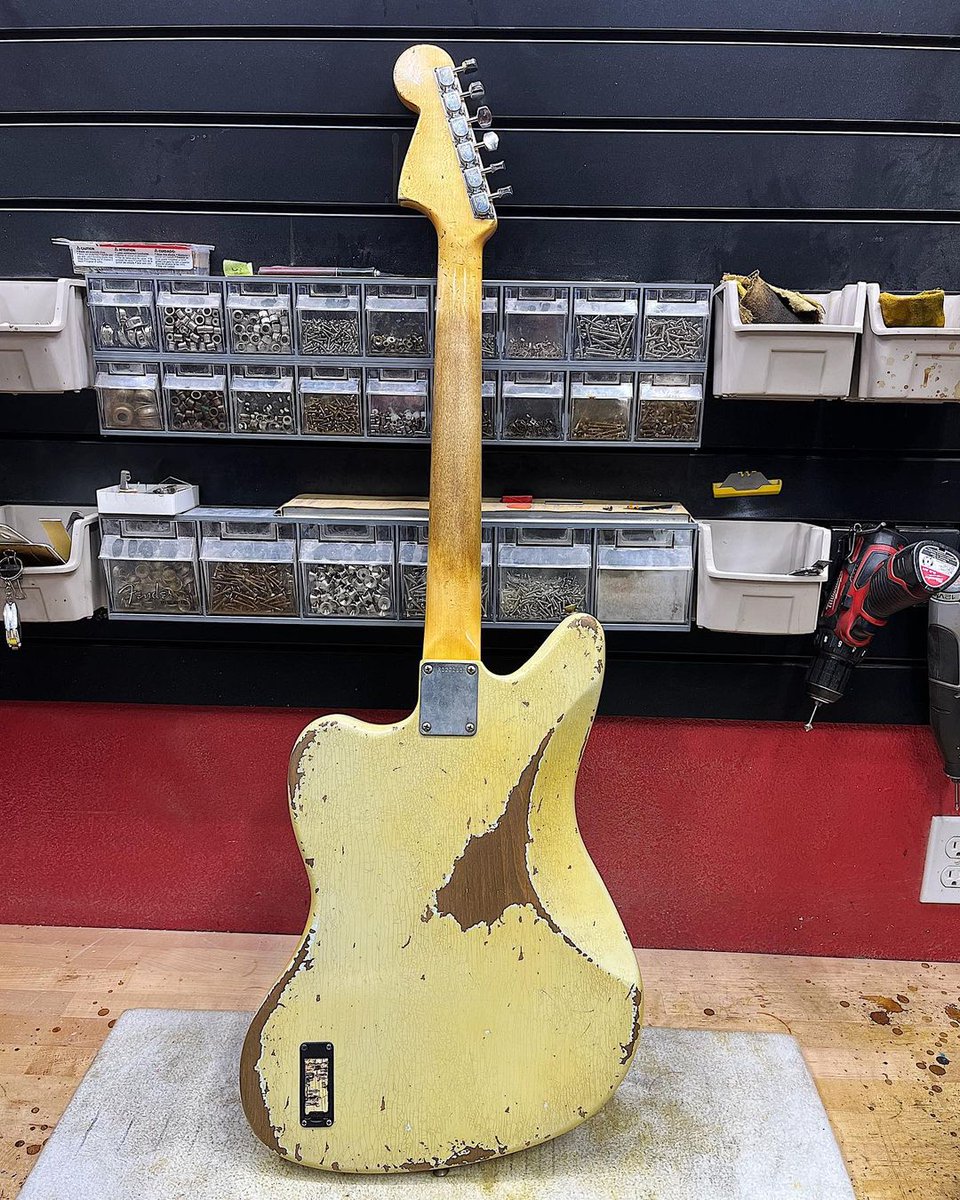 Fender's tweet photo. Check out this showstopping Sonic Blue Jaguar by Levi Perry. It features a bound neck, matching head cap and a panorama tremolo with a "J" bridge. What's your favorite feature on this one? https://t.co/Plzg9UDdVE