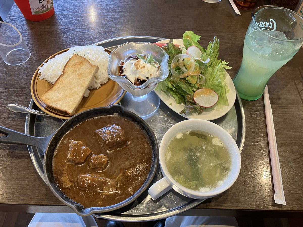 twit_hideny's tweet photo. 20230521 新柏CAFE WOL で #Retrio × #Sayoko Dinner Live を聴きました
ジプシージャズではお客のお子様がCLAPとDANCEで盛り上げてくれました
限定プレートは牛肉カレー、楽しい時間でした @shinbambi @sayokovn https://t.co/vR98qYyumY