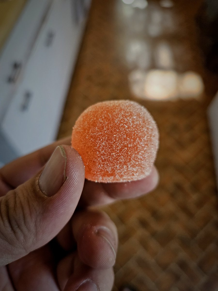 OzarkVision's tweet photo. 100mg THC gummy ✌️💚💨 https://t.co/5M6OFz14lo