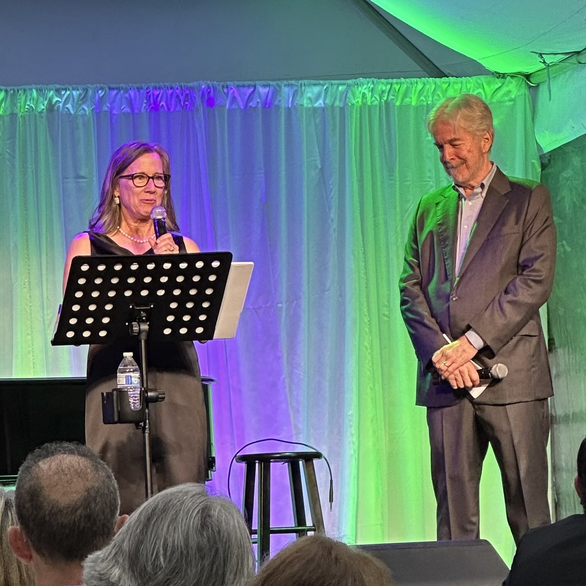 _RaviRajan's tweet photo. Thank you #SusanLord and #ScottLord for an Unforgettable Evening for Alzheimer's LA. Dementia affects almost every family and Alzheimer’s LA helps with the care and support to navigate this disease. Oh, and thank you #kristenchenoweth for your wonderful songs. #OklahomaProud. https://t.co/Wf5AkUh0sH