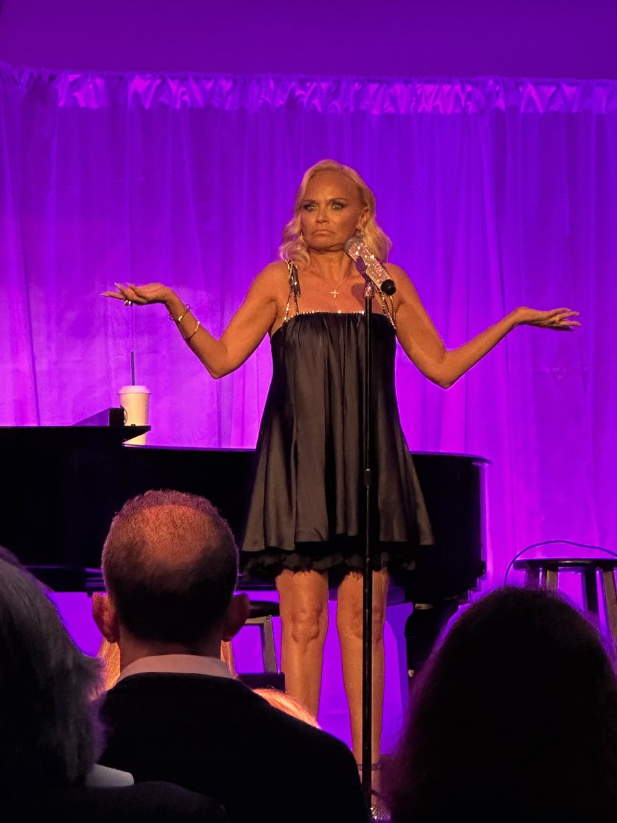 _RaviRajan's tweet photo. Thank you #SusanLord and #ScottLord for an Unforgettable Evening for Alzheimer's LA. Dementia affects almost every family and Alzheimer’s LA helps with the care and support to navigate this disease. Oh, and thank you #kristenchenoweth for your wonderful songs. #OklahomaProud. https://t.co/Wf5AkUh0sH