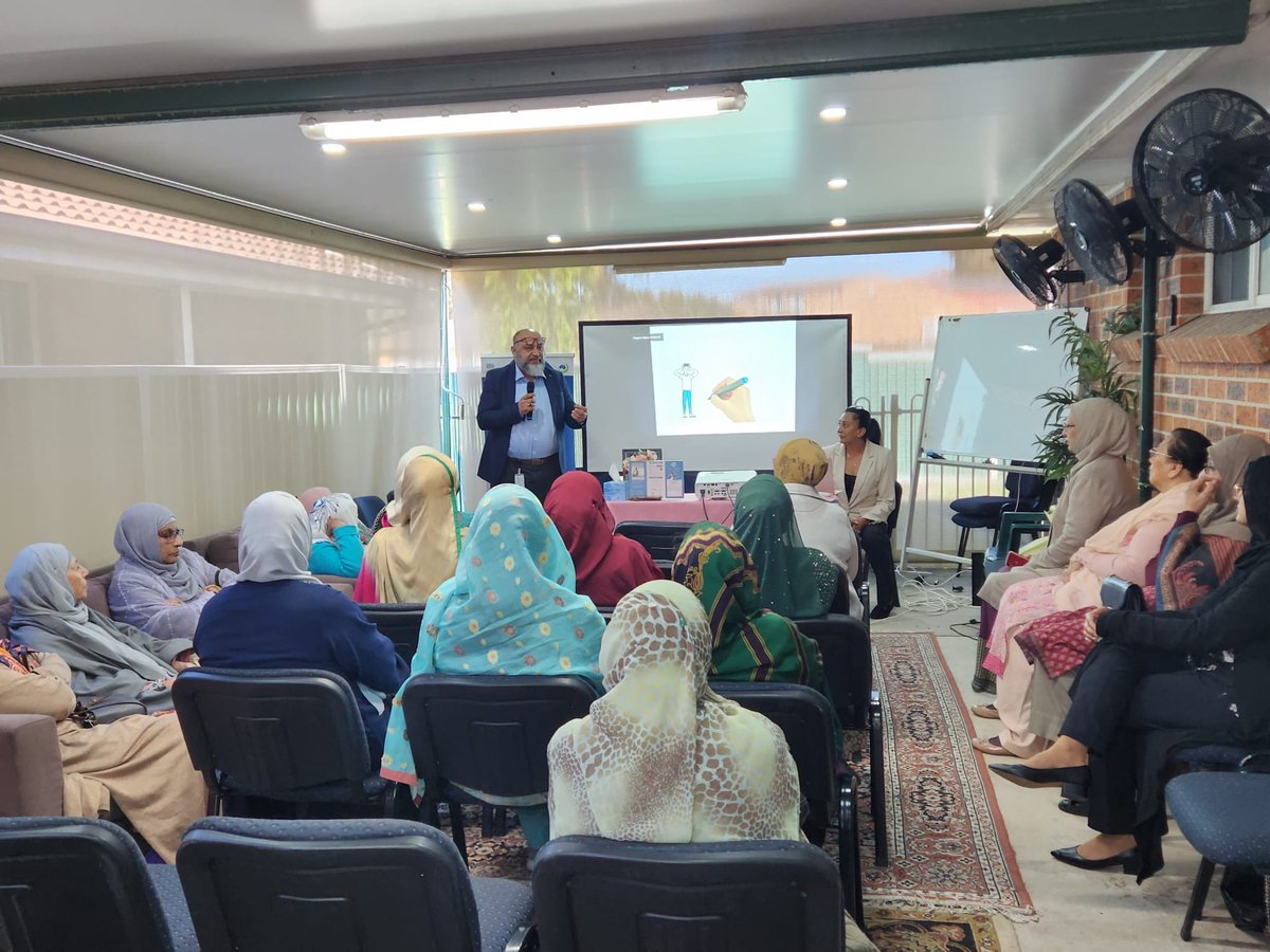 CharityAusIntl's tweet photo. Women Support Centre (A project of @CharityAusIntl ) hosted its most awaited event of the month “𝐒𝐚𝐤𝐢𝐧𝐚𝐡 𝐟𝐨𝐫 𝐒𝐞𝐧𝐢𝐨𝐫𝐬”😊

#trusthos #womensupportcentre #charityaustralia #ifamaustralia https://t.co/L1R9fiizIt