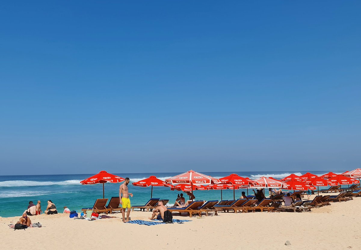 SarawutBuachar2's tweet photo. Life is a BEACH enjoy the WAVES ❤️ Bali
#บาหลี #Bali #อินโดนีเซีย #Indonesia #BaliIsCalling #MelastiBeach https://t.co/OCb3YOaL3z