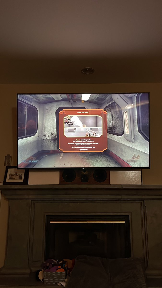TheloniousBonk's tweet photo. I know it’s been out a few years but seriously @idSoftware how is one supposed to read this? Even if my eyes were still 20 years old… from the sofa it’s impossible to tell if that’s L1 or R1. #DoomEternal https://t.co/Z6lxu5kMVK