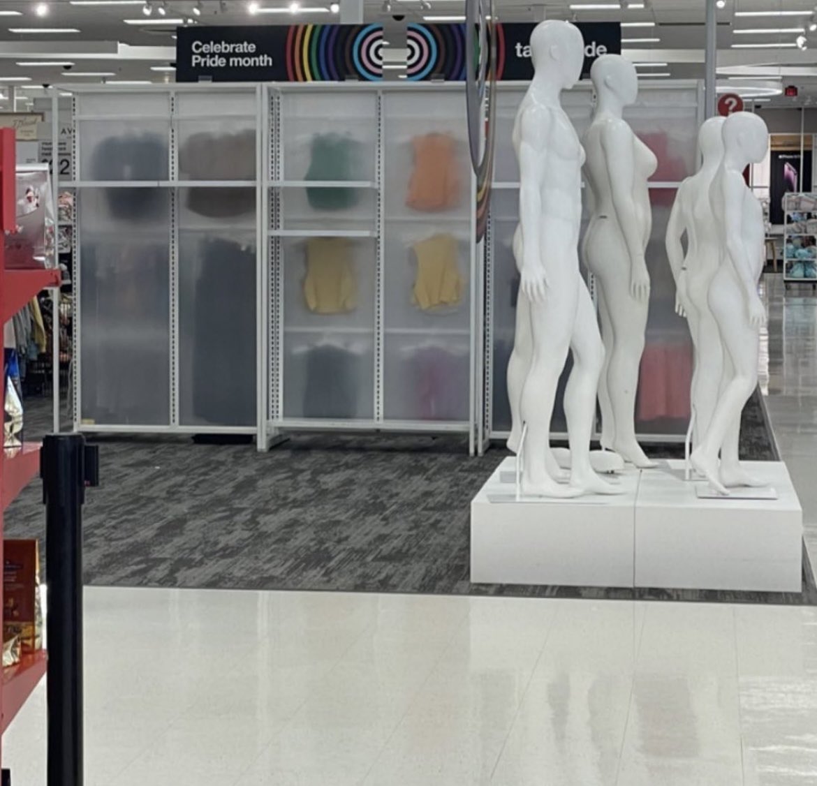 Cecilia Navas 🇺🇸 on Twitter "Pride section removed from Target in