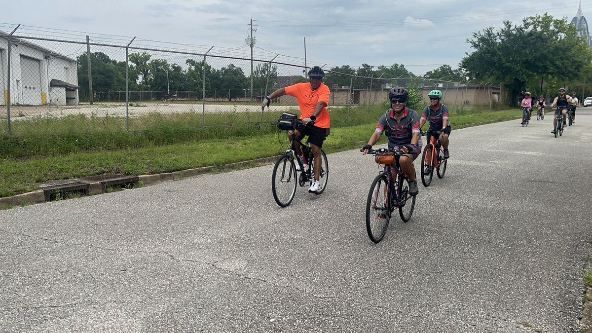 dffaaht1's tweet photo. #HeritageWeekend #DFFAAHT Thank you to all who participated in our inaugural Underground Railroad Bike Tour! Whether you biked with us today, donated money to us or shared our posts…thank you! This weekend has been beyond our wildest dreams.
Music: @PikkiheadM @PikkiheadGOFF https://t.co/S4HNEaoY1L