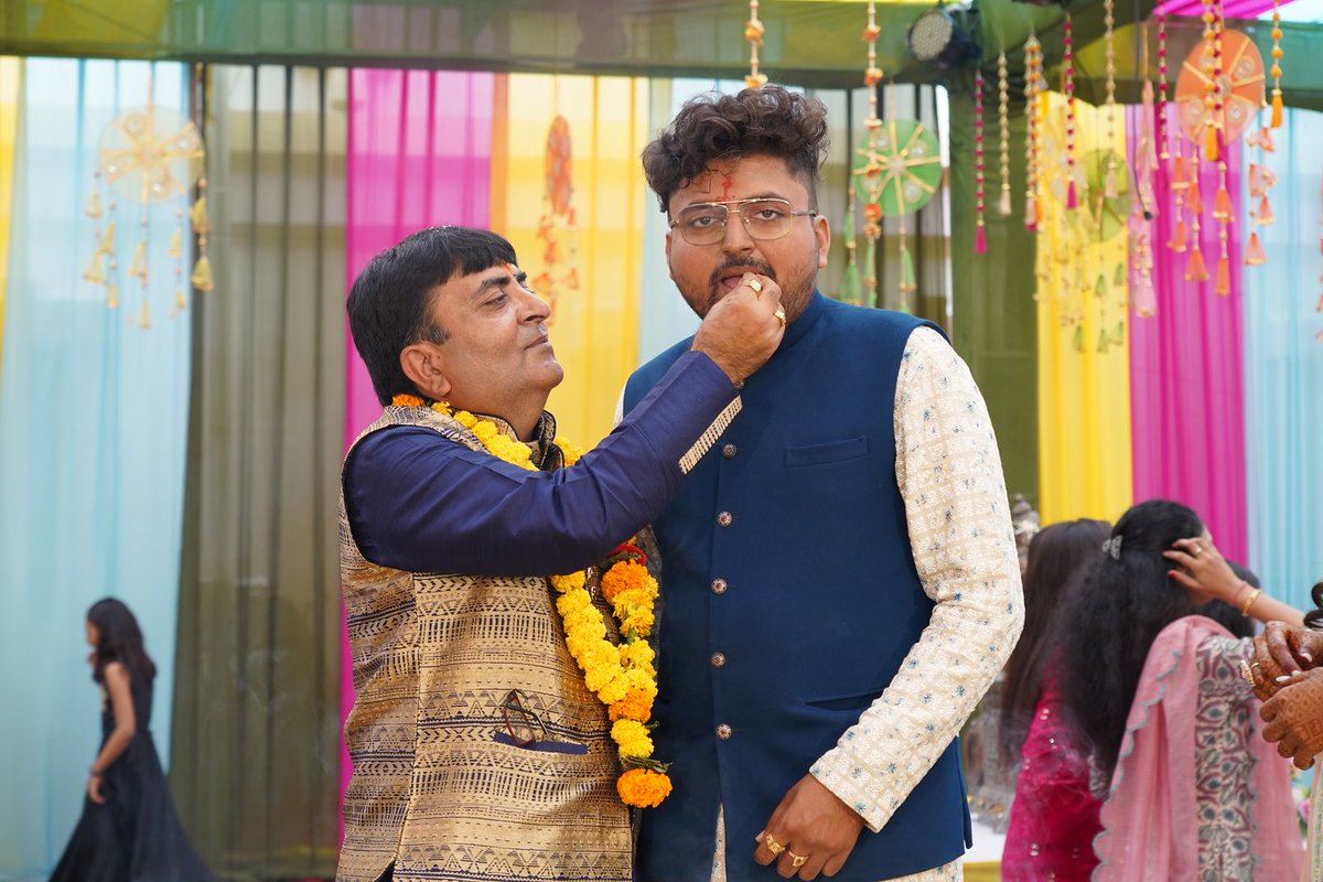 hetpate45868593's tweet photo. Happy Birthday Papa 🎉����
આંગળી પકડીને ચાલતા શીખવવાથી , આજ દિન સુધીની સફરના પથદર્શક , હરહંમેશ મારા સાચા સપોર્ટર તેમજ , સાચા મિત્ર સમાન પિતાને જન્મદિવસની હાર્દિક શુભકામનાઓ …. https://t.co/n0SMtAki9X
