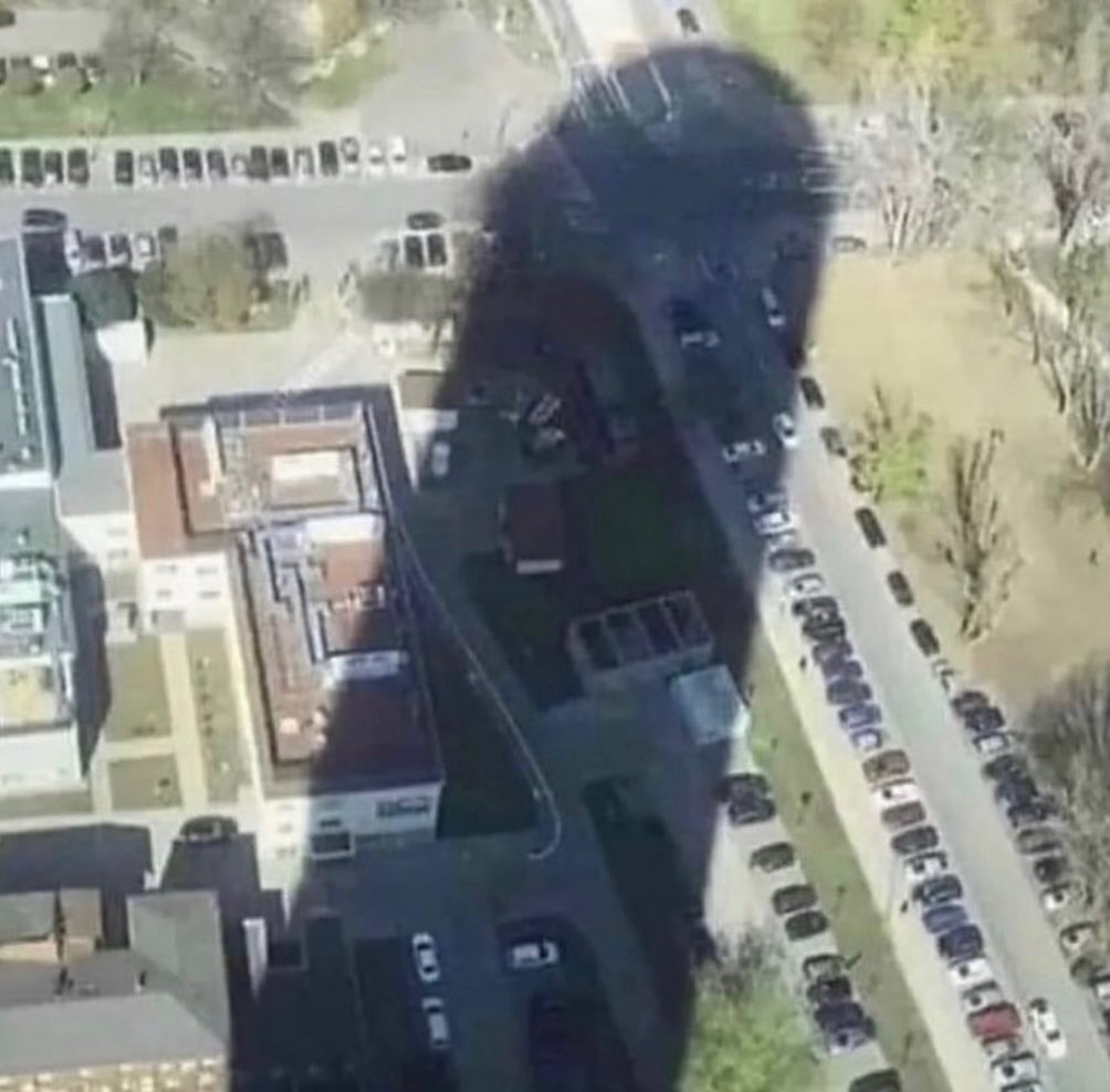 Bir daha balkona çıplak çıkmıyorum