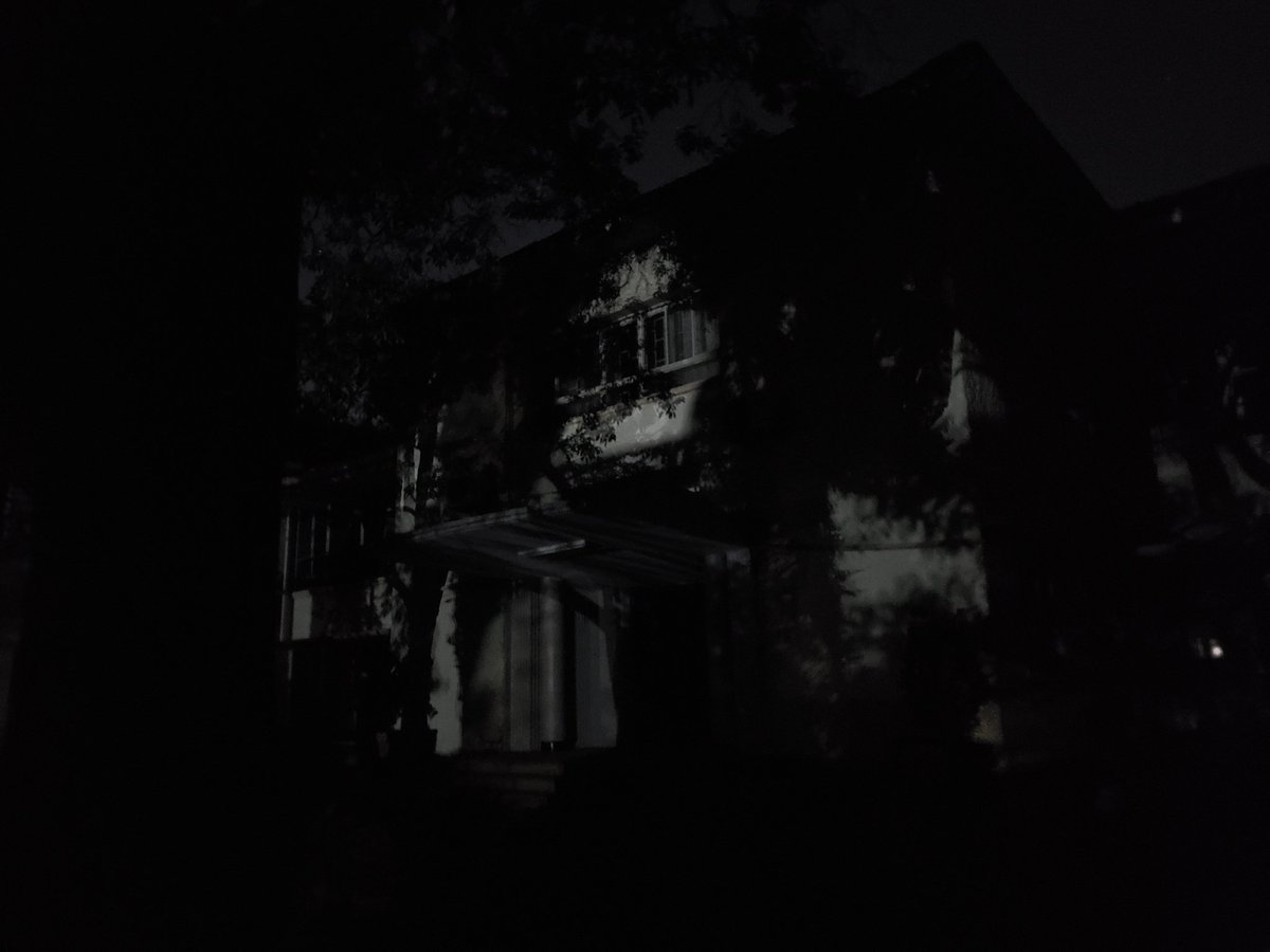 JeremiahBabi's tweet photo. it is disturbing that the arts quardrangle @MakerereCHUSS @Makerere has no security lights making it unsafe as early as 19:00pm.
this picture was taken at 8:30pm @MakerereCHUSS . something musy be done as early as possible Tommorow.
#Securitylights. https://t.co/0ja7qYA2ee