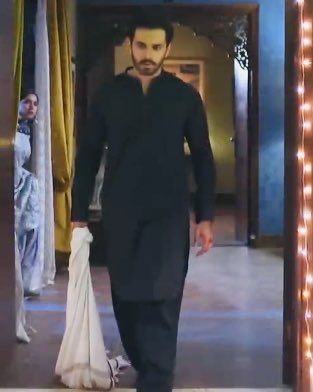 jakeyXing's tweet photo. #TereBin #YumnaZaidi #WahajAli

The story of Shawl/Dupatta: In the end, who still picked the pieces of their dignity and who lost it all? 😉

I have not seen a more powerful character than Meerab. Say whatever you want otherwise. https://t.co/lQaMTp7vY8