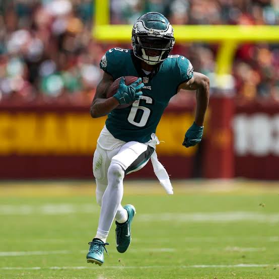 oAlexPorto's tweet photo. Meus 4 wide receivers favoritos que assisti jogar https://t.co/LSBsyQKZk8