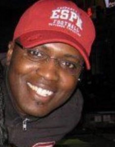 thelastshow's tweet photo. Missing Persons Center - Kirkland C Young
https://t.co/sMoARedPR5
Via @misslmrodriguez
#MIssing #MIssingPeople #MissingPerson #MissingMen #MissinginIndiana #ColdCase #HelFindMe
#KirklandCYoung
#Indiana #GaryIndiana https://t.co/ym627HKBLR