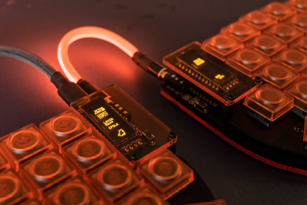 Oled detail on my Lily58 Pro zannikb version

#mechanicalkeyboard #keyboard #tech #electronics #keeb