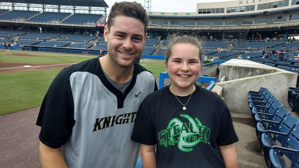 Todd Headington tweet media