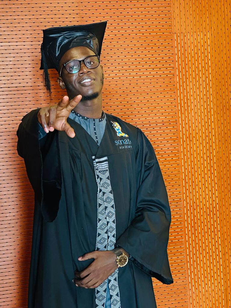 Babacar0822's tweet photo. Un diplômé de la @AcademySonatel , vous avez . Officiellement référent digital 🥰✌ Alkhamdoulilah. 
@MCTPEN
Ayca nama ñaan yi dale https://t.co/SwtWlZ0Xue