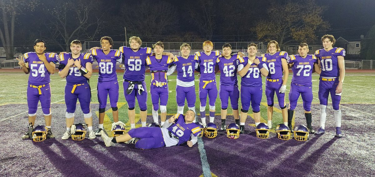 Congratulations to our seniors who are graduating today! Good luck as you move forward. Thank you for everything you gave to our program!
#wearewauconda