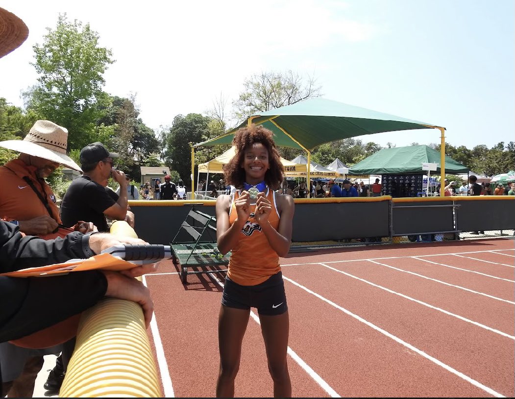 OrangeVistaASB's tweet photo. Congrats to our 2️⃣0️⃣2️⃣3️⃣ Track Stars!!! ⭐️ Kailah McKenzie is the CIF Section Champ in the 100m Hurdles and also qualified for state in the long jump and high jump. Mercy Ehiemere took 5th in the 400m. We are very proud of you ladies!!! @OrangeVista_ATH https://t.co/e0ByIVvioY