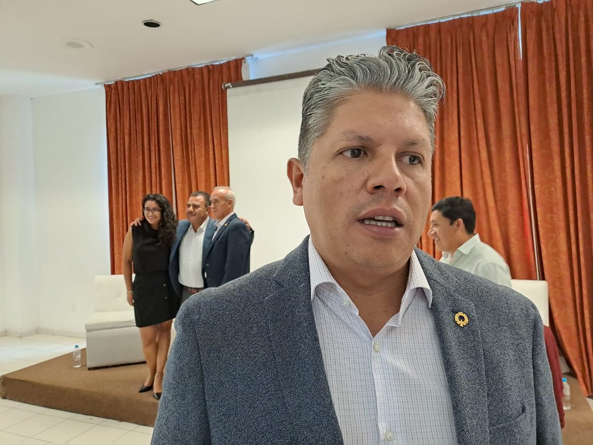 🙅‍♂️🕰️Aún no es momento de reducir de 48 a 40 horas la #jornadalaboral semanal: <a href="/CANACINTRATLX/">CANACINTRATLX</a>
bit.ly/3MsdzFC
