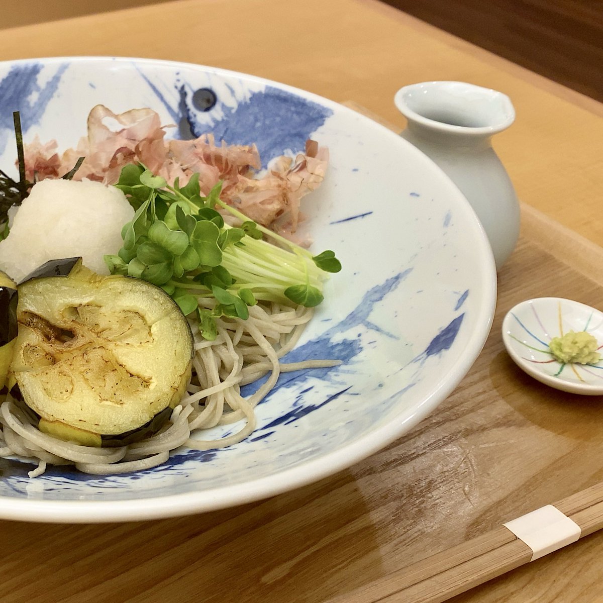 todapiinfo's tweet photo. 笹目の「手打ち蕎麦 紡ぎ」さんでは、平日限定ランチが始まったとの事です。綺麗な店内、美味しいお蕎麦。街なかのお蕎麦屋さんとは違った雰囲気でお蕎麦を頂きたい時、お誘いしたい時、間違いなしです。

📍
手打ちそば 紡ぎ
戸田市笹目2-24-7
https://t.co/axDrhMus0C

🏷
#戸田市 #戸田公園 https://t.co/Iy9R6wNNJ9