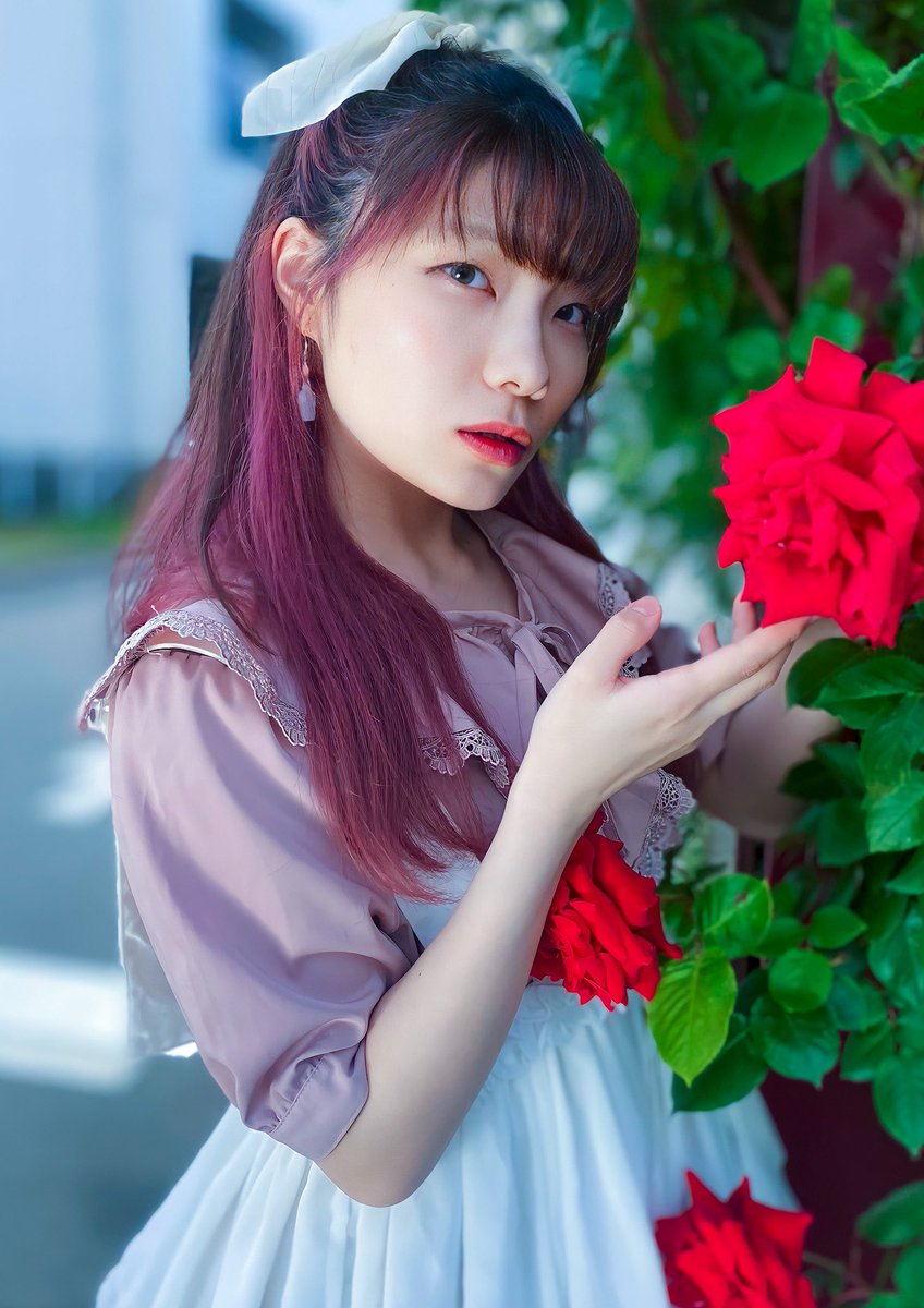 麗しのオークスデー！🌹
2023年5月21日
model：かづきらな
#新潟市 
#五徳屋十兵衛 
#大正浪漫メイドカフェ 
#モデル 
#かづきらな 
#オークス 
#優駿牝馬 
#ポートレート 
#portraitphotograph 
#被写体 
#撮影会 
#その瞬間に物語を 
#キリトリセカイ 
#スマホ撮影 
#写真好きな人と繫がりたい