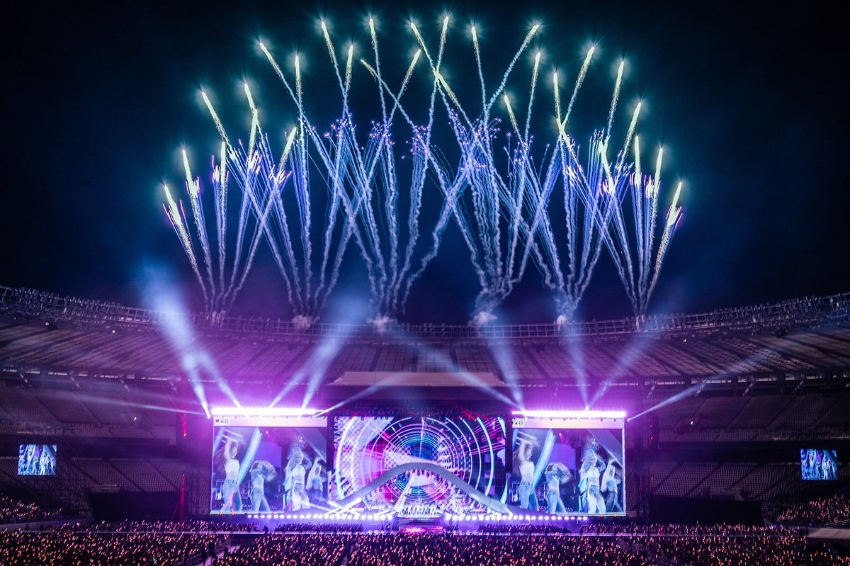 SubjectKpop's tweet photo. TWICE 5th World Tour 'Ready To Be' in Ajinomoto Stadium press photos

#TWICE #트와이스 @JYPETWICE https://t.co/UbkRqa0Wuy