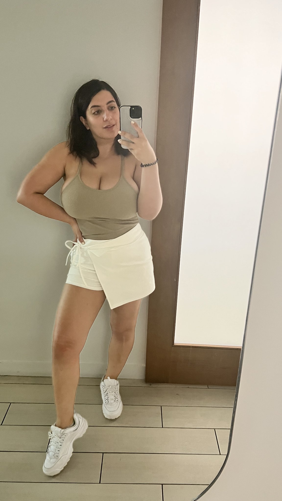 TW Pornstars - 2 pic. Sarah Arabic. Twitter. Getting ready to head out