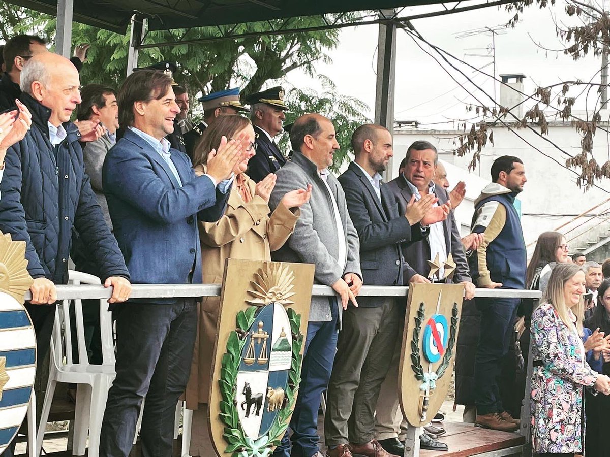 sebaft's tweet photo. 140 años de Ecilda Paullier. Felicitaciones a su Alcalde @LeoGimenez24 , a su equipo y a todos los vecinos de Ecilda Paullier por todos estos años de construcción colectiva y por el precioso Municipio en el que viven.-  Que viva Ecilda y que viva el
dpto de SJ.- 💪💪 https://t.co/JeIXpjJXHC