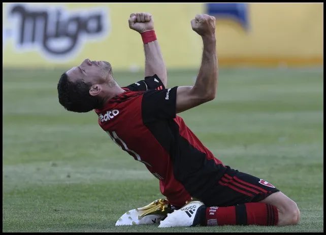 MR11ok's tweet photo. ❤️🖤 https://t.co/xoORnzYZE6