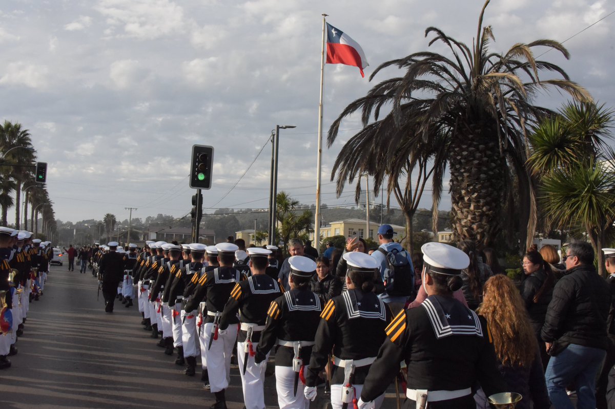 Así se vivió en Viña del Mar el desfile de la fuerza de presentación de la Academia Politécnica Naval, que  recorrió las calles de la Ciudad Jardín por la conmemoración del 144º Aniversario del Combate Naval de Iquique y Punta Gruesa.

#MesDelMar
#ComprometidosConElMar