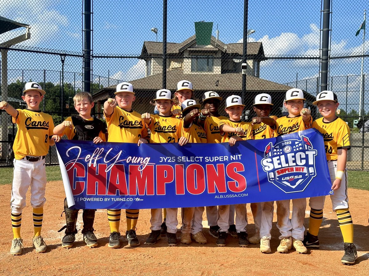 CanesSouth's tweet photo. The #CanesSouthBoys do it again! Battled their way through three quality clubs to take home the 🥇! Plated 26 runs on Sunday and turned in three great starting performances on the mound! @TheCanesBB @YouthCanes @CanesSC864 https://t.co/iejq0TcBfi