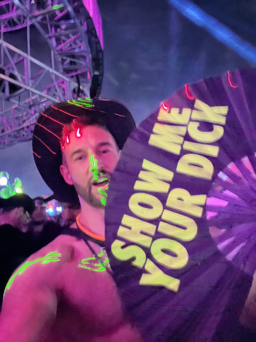 nickbeyeler's tweet photo. Stereo Bloom stage at EDC Las Vegas. Classy as always, never trashy, perhaps a little vulgar. #Biscit #Matroda #MauP https://t.co/9NAs9Aekju